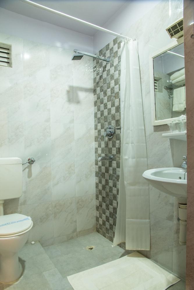 Harati Manor Inn Катманду Екстер'єр фото