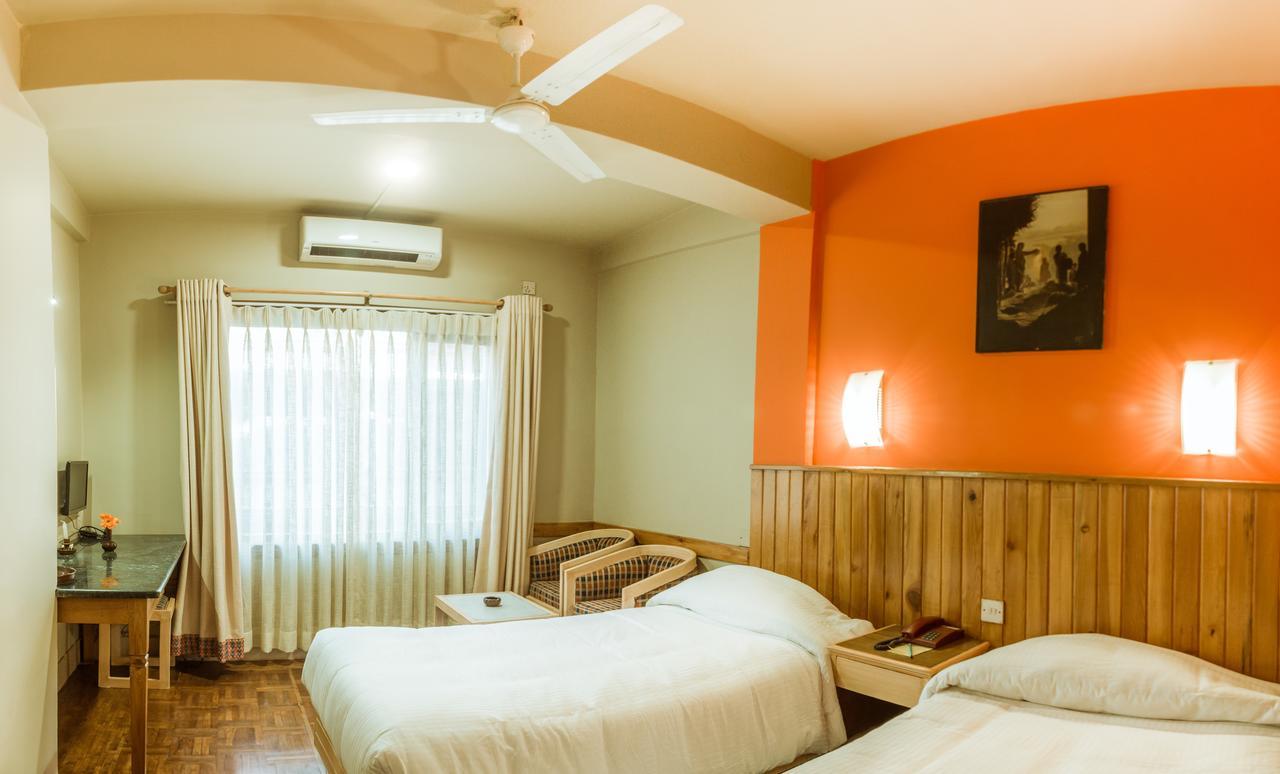 Harati Manor Inn Катманду Екстер'єр фото