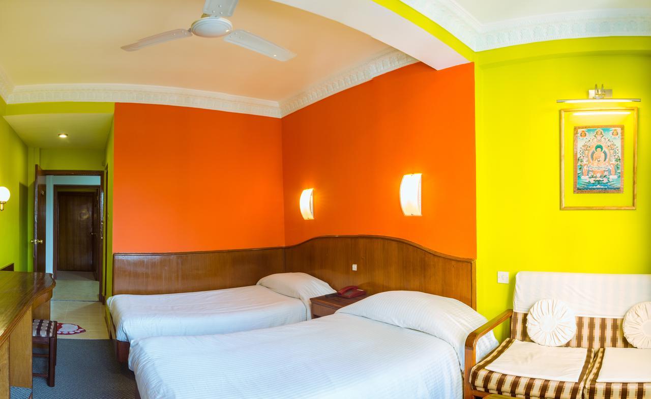 Harati Manor Inn Катманду Екстер'єр фото