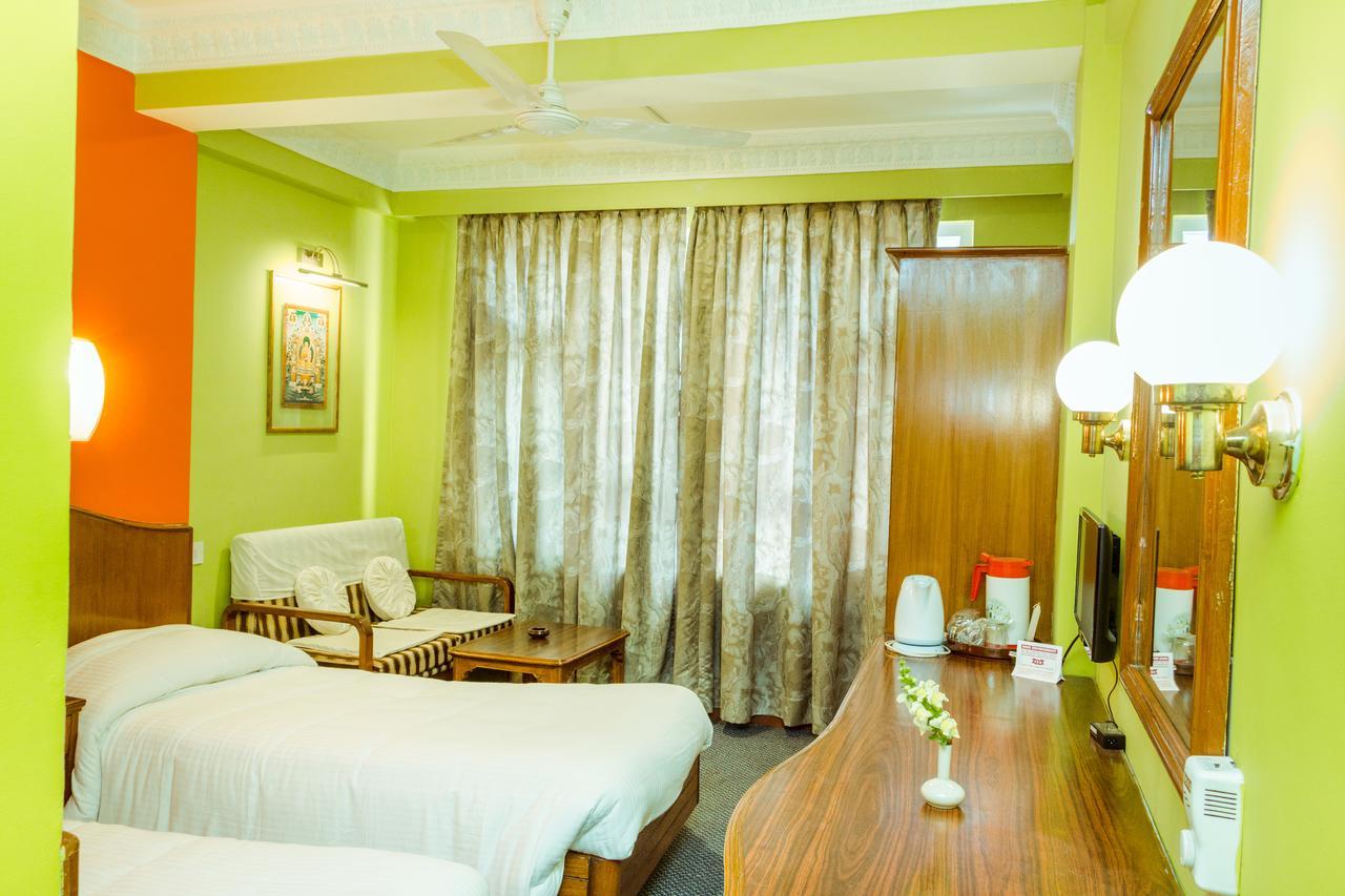 Harati Manor Inn Катманду Екстер'єр фото